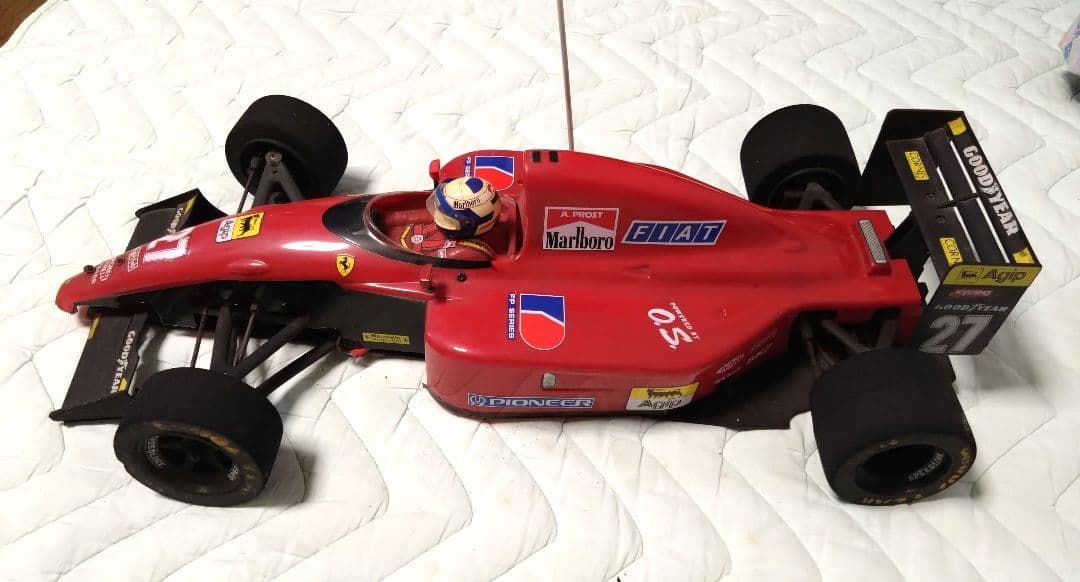 京商フェラーリ　FERRARI 642/F1-91 1/8 エンジンRC