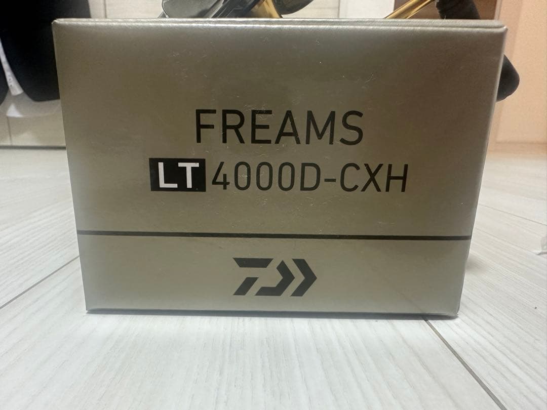 DAIWA FREAMS LT 4000D-CXH リール