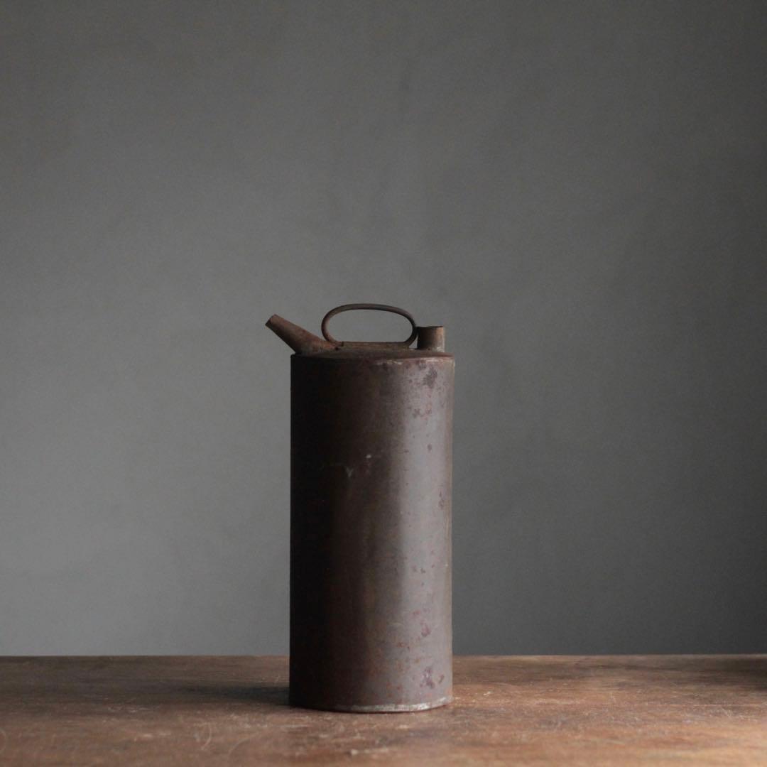 錆びた 鉄あるいはブリキ 水注 古道具 アンティーク オブジェ