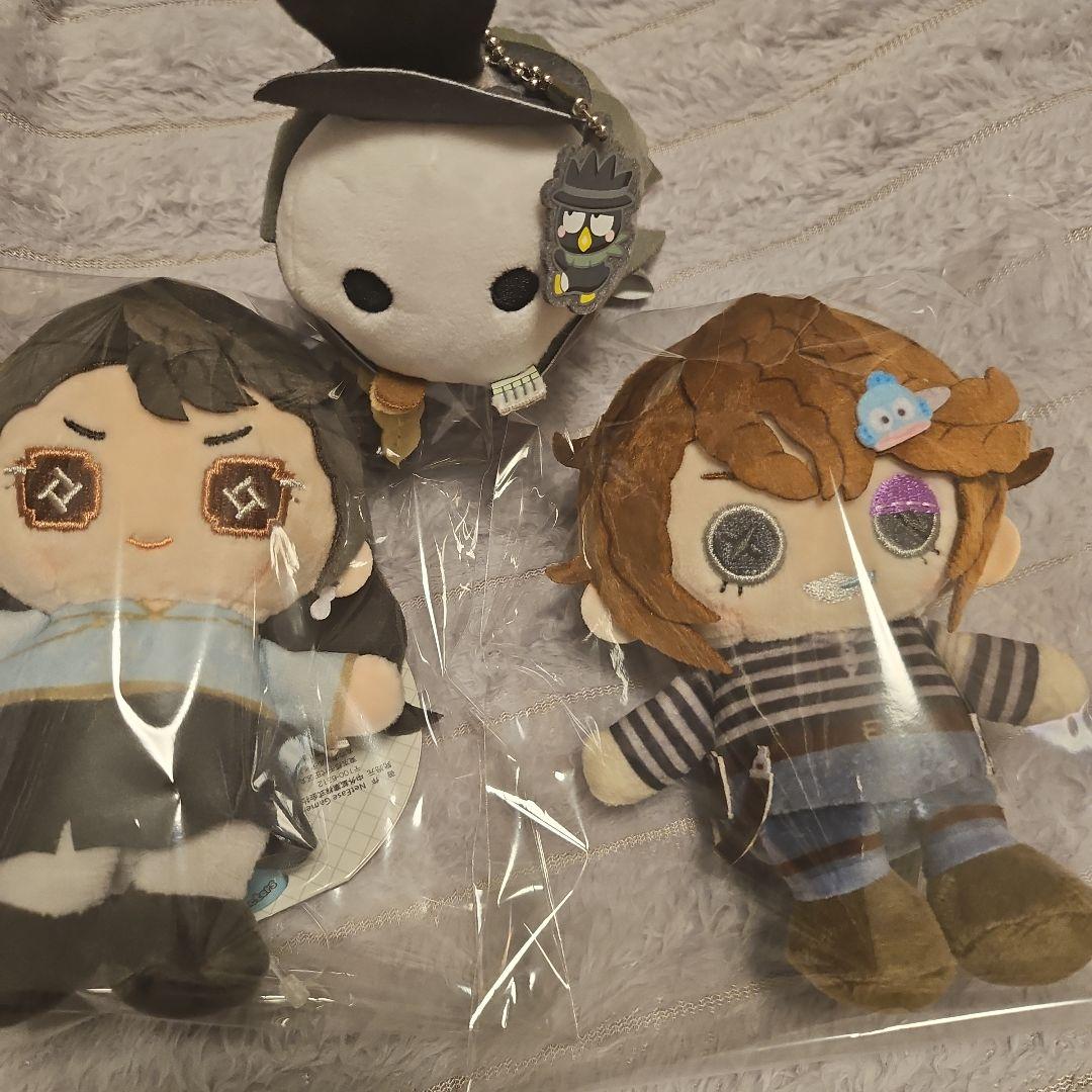 第五人格 サンリオ コラボ　骨董商 お座りマスコット ぬいぐるみ
