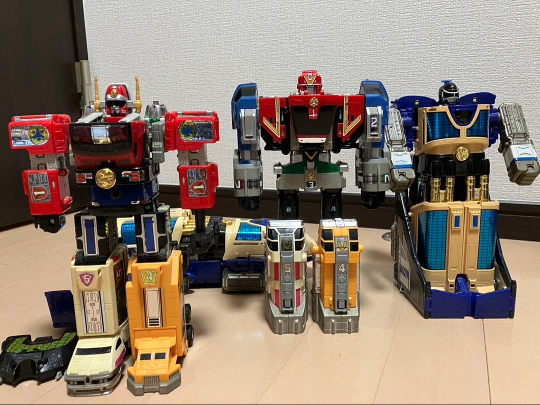 ◉ ゴーゴーファイブ　ビクトリーロボ、ビクトリーマーズ、ライナーボーイ2体計4体