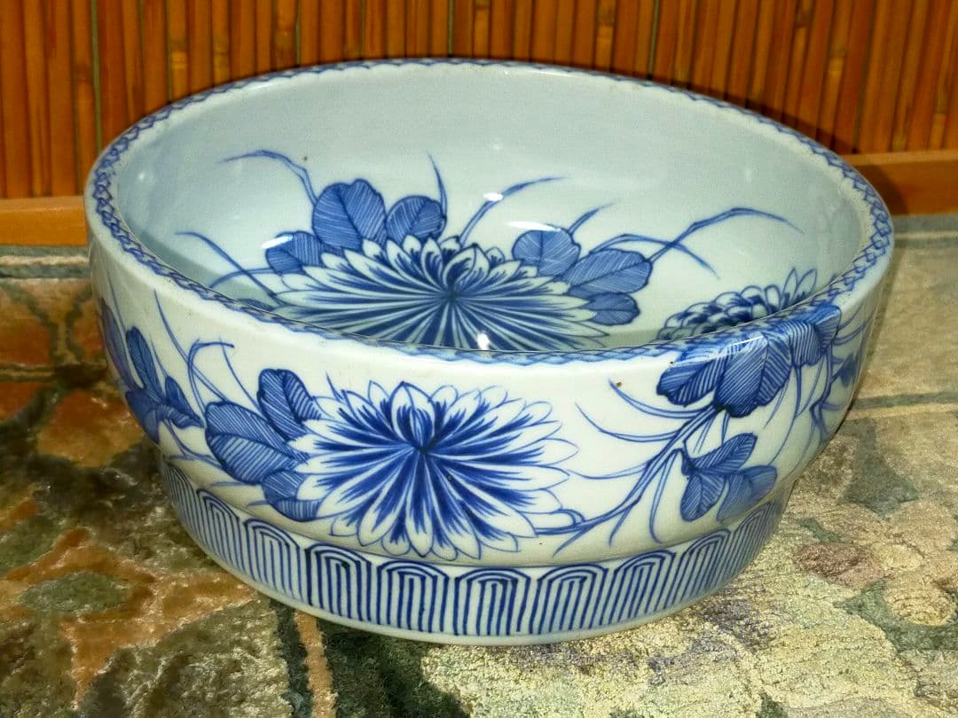 ♥伊万里♥　成化年製　♥中鉢♥　鉢　染付　骨董　古玩