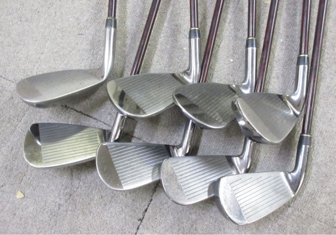 稀少品！MAJESTY アイアン８本セットPARSEC PRESTIGIO R