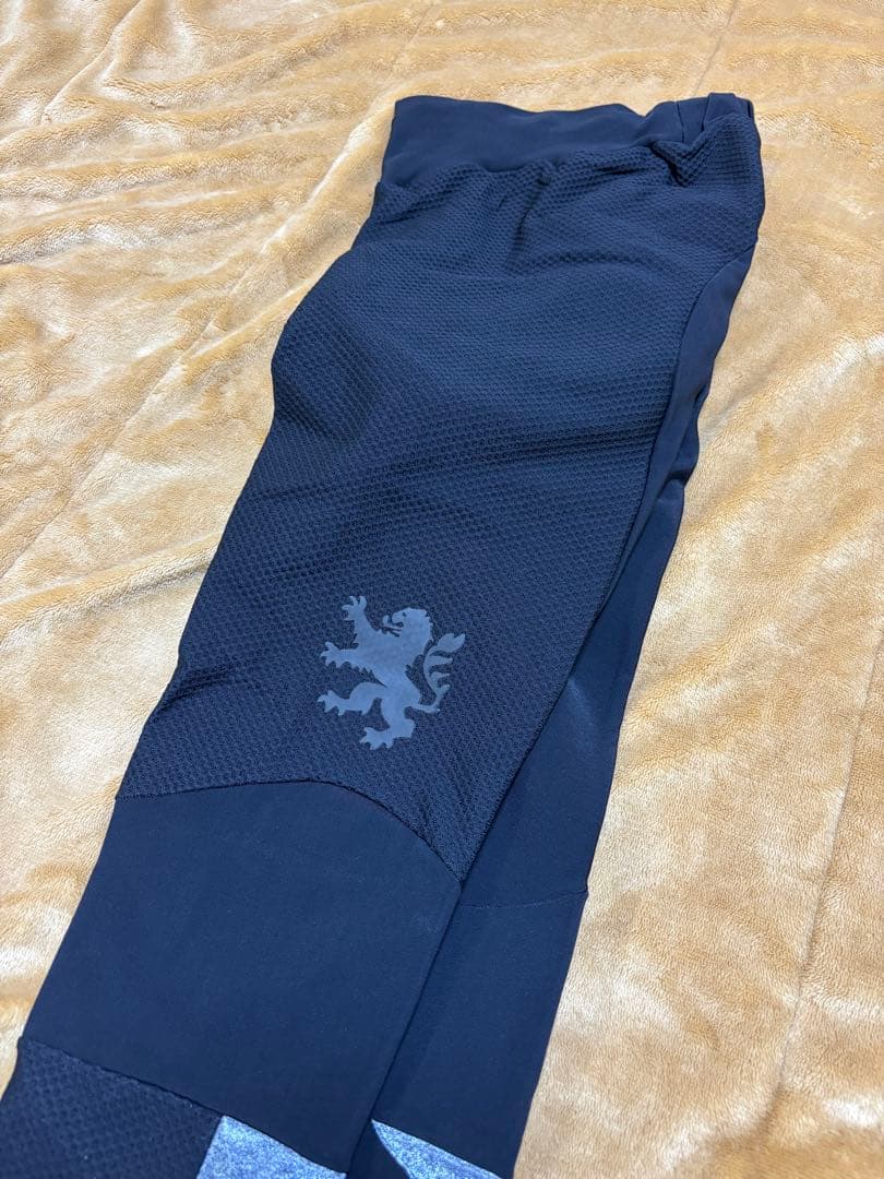 カペルミュール Ladiesプレミアムサーモタイツ