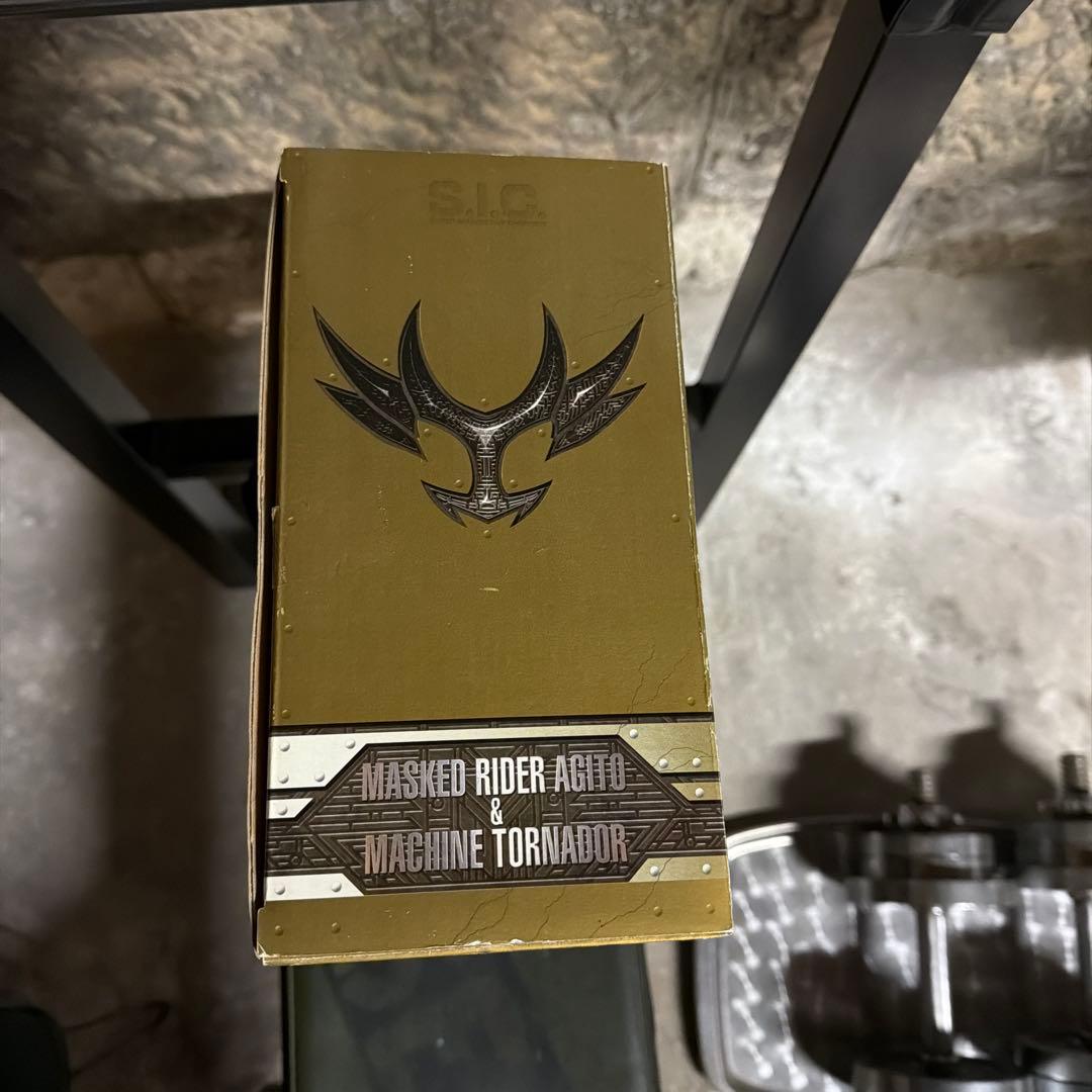 SIC 仮面ライダーアギト & マシントルネイダー