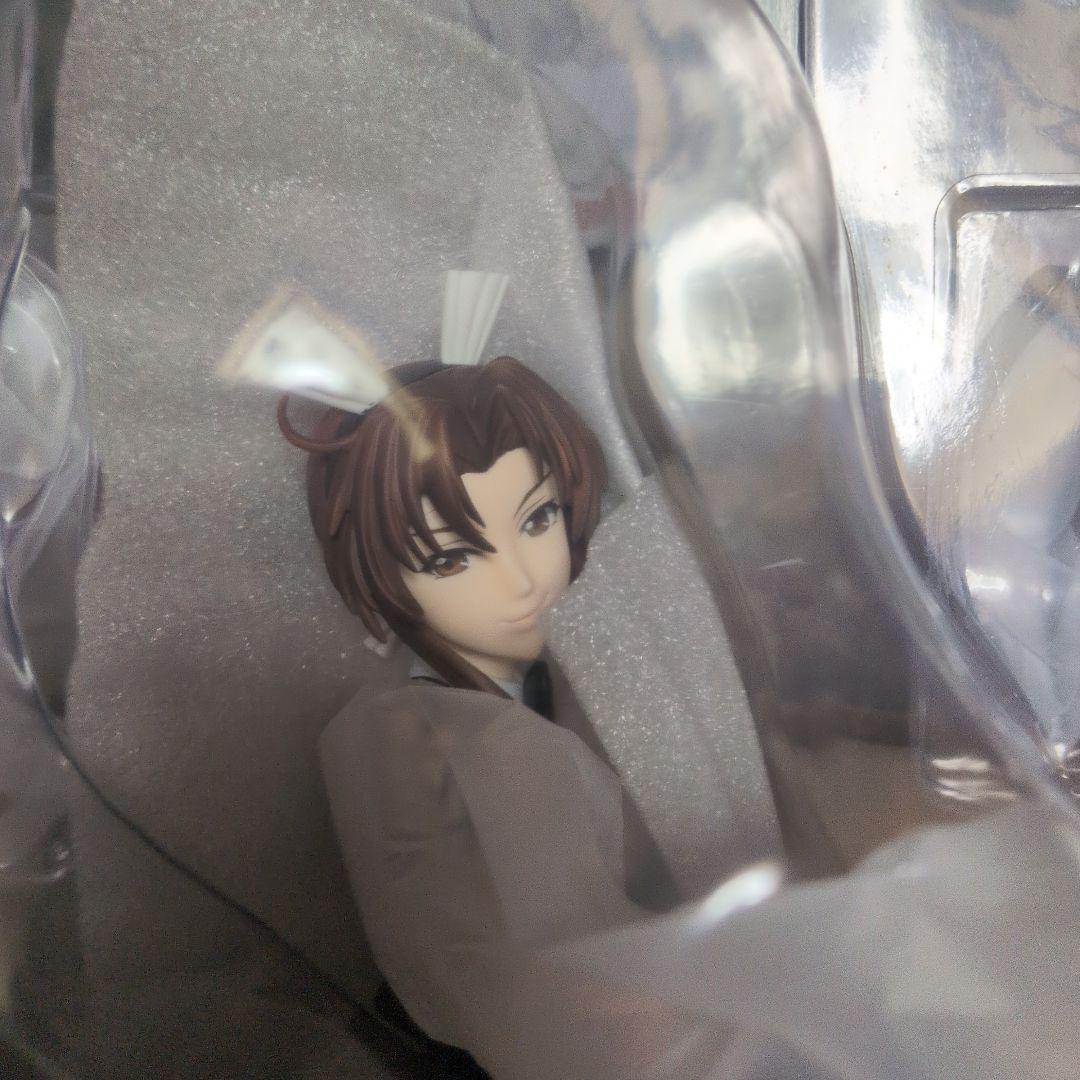 ブラックラグーン　レヴィ生足　バニー