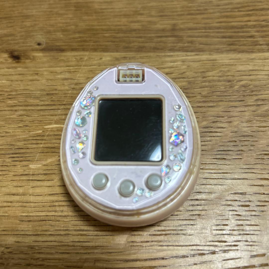 d*3様 たまごっちピース　Tamagotchi P's ピンク本体　たまデコピ