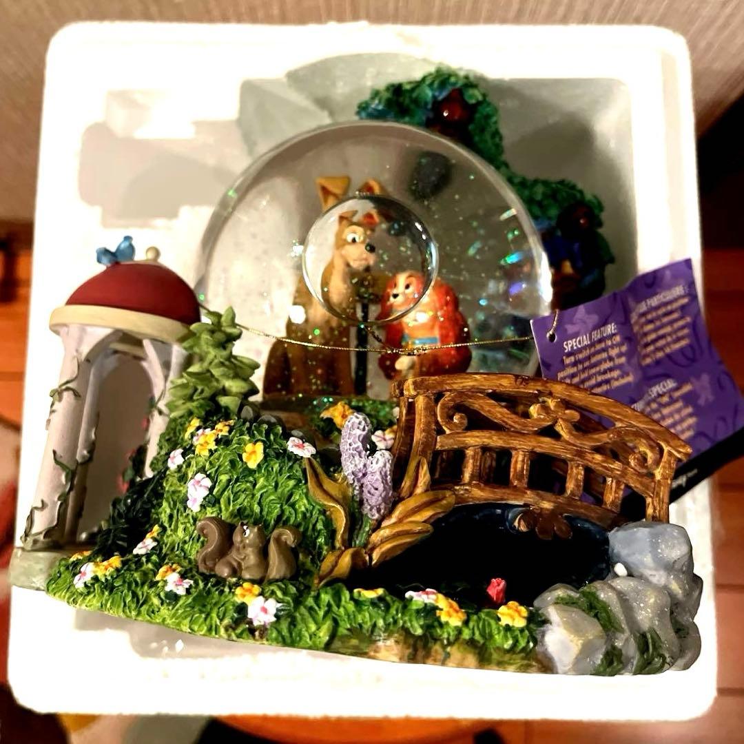 ディズニーストア　わんわん物語Lady&Trumpスノーグローブ　オルゴール付き