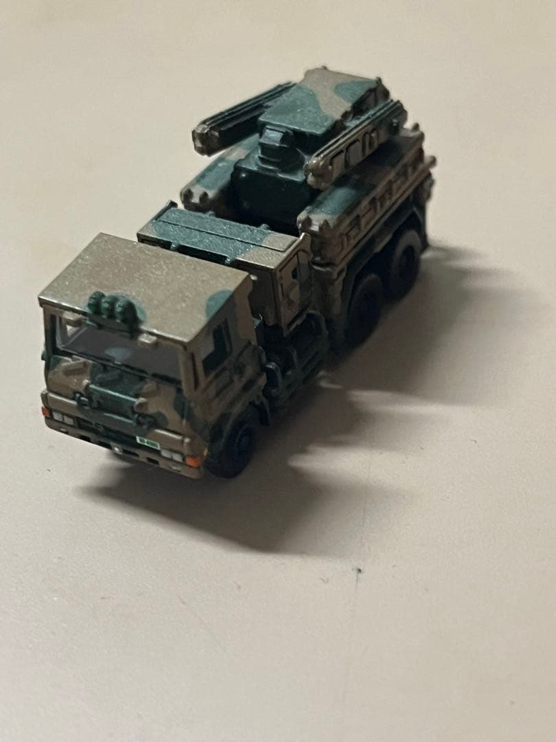 1/144 陸上自衛隊　81式短SAM発射機