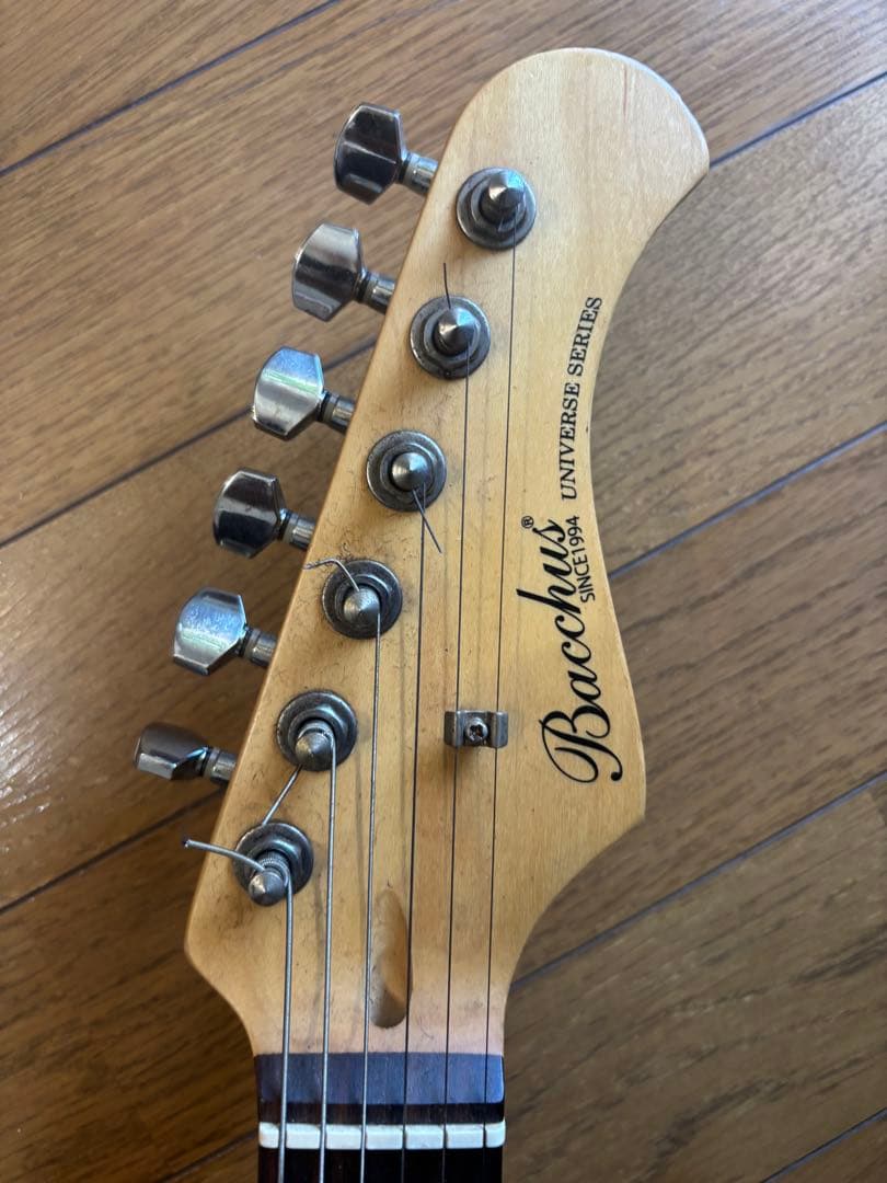 最終値下げ。バッカスストラトキャスター 美品