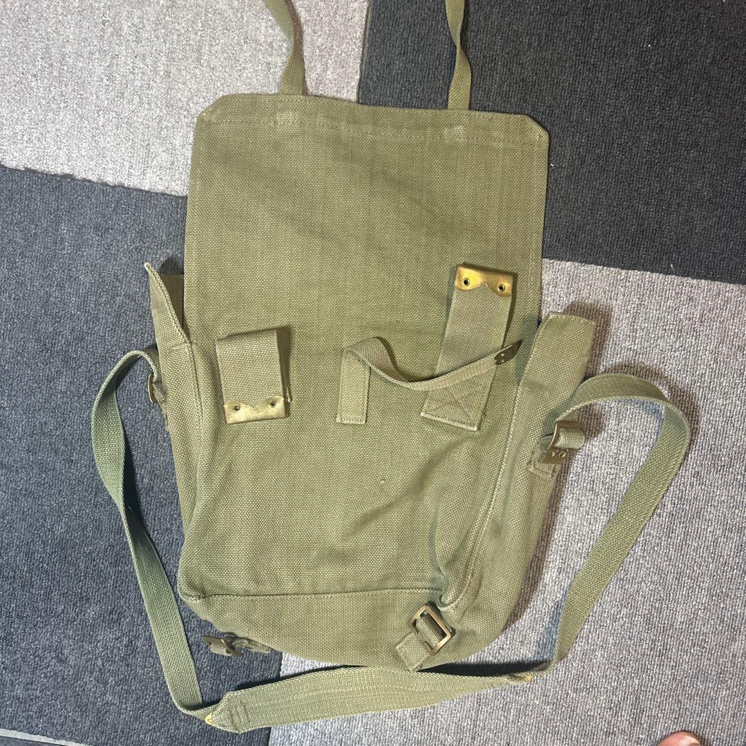 ミリタリー　バッグ　希少　ベルギー軍？　人気　used