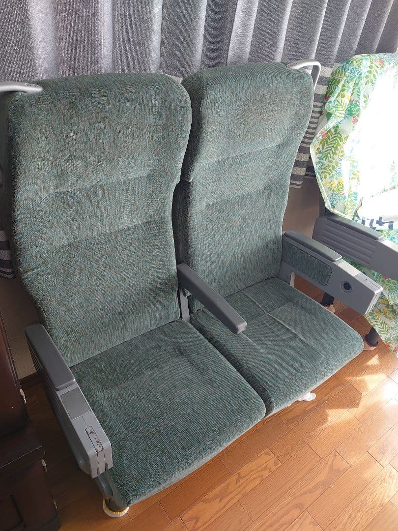 会津鉄道AT-400形座席(683系類似)①