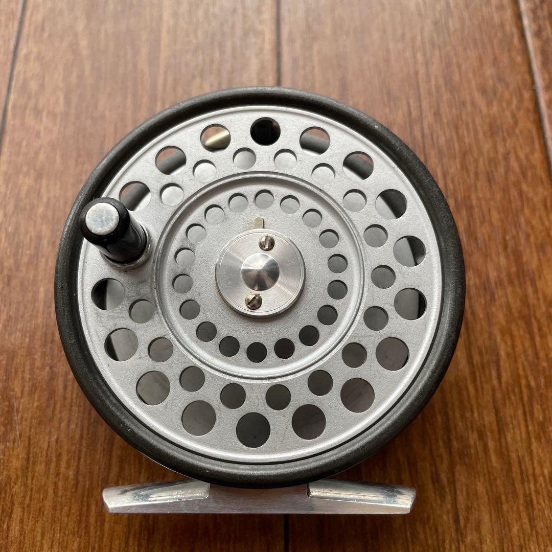 HARDY L.R.H. Lightweight フライリール