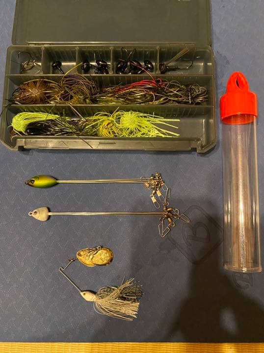 値下げしました！バス釣り用ハードルアー80個以上！ルアーボックス丸ごと