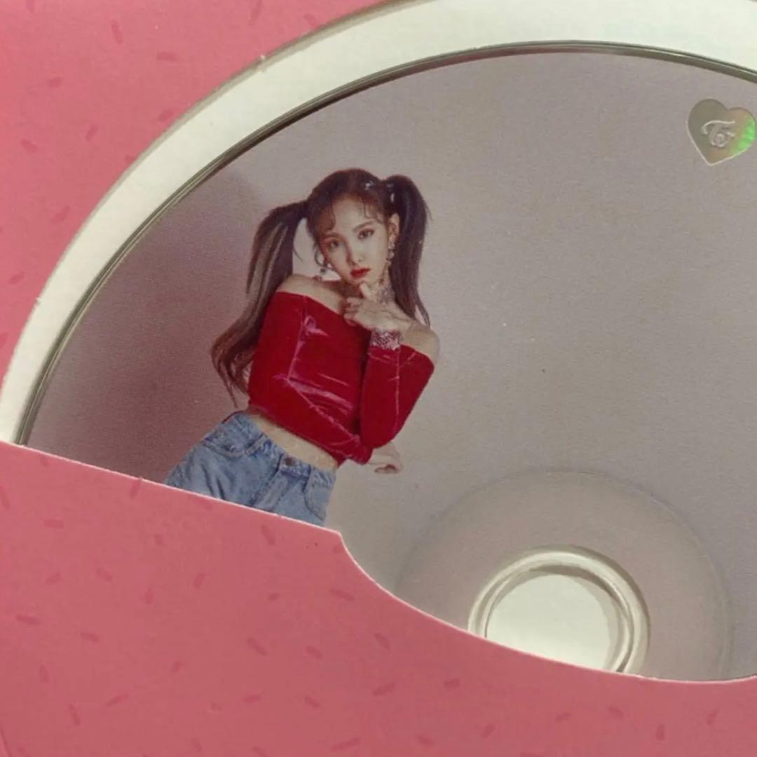 TWICE What is Love? 直筆サイン入り アルバム 写真集 CD