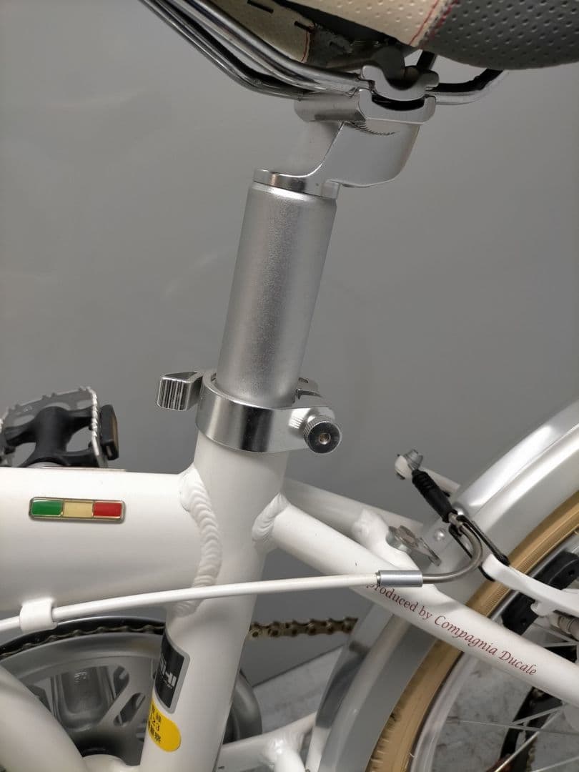 【カズ】FIAT ホワイト 折りたたみ自転車　20インチ