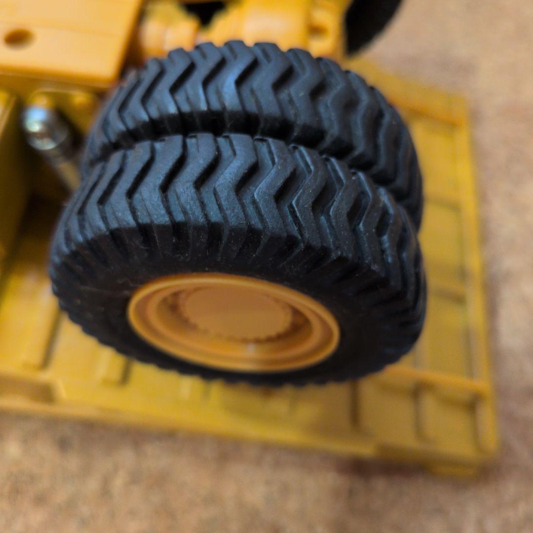 ミニカー Komatsu Dump Truck HD1200M