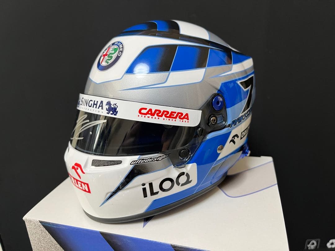 【直筆サイン入り】アルファロメオ ザウバー F1 ライコネン 1/2ヘルメット