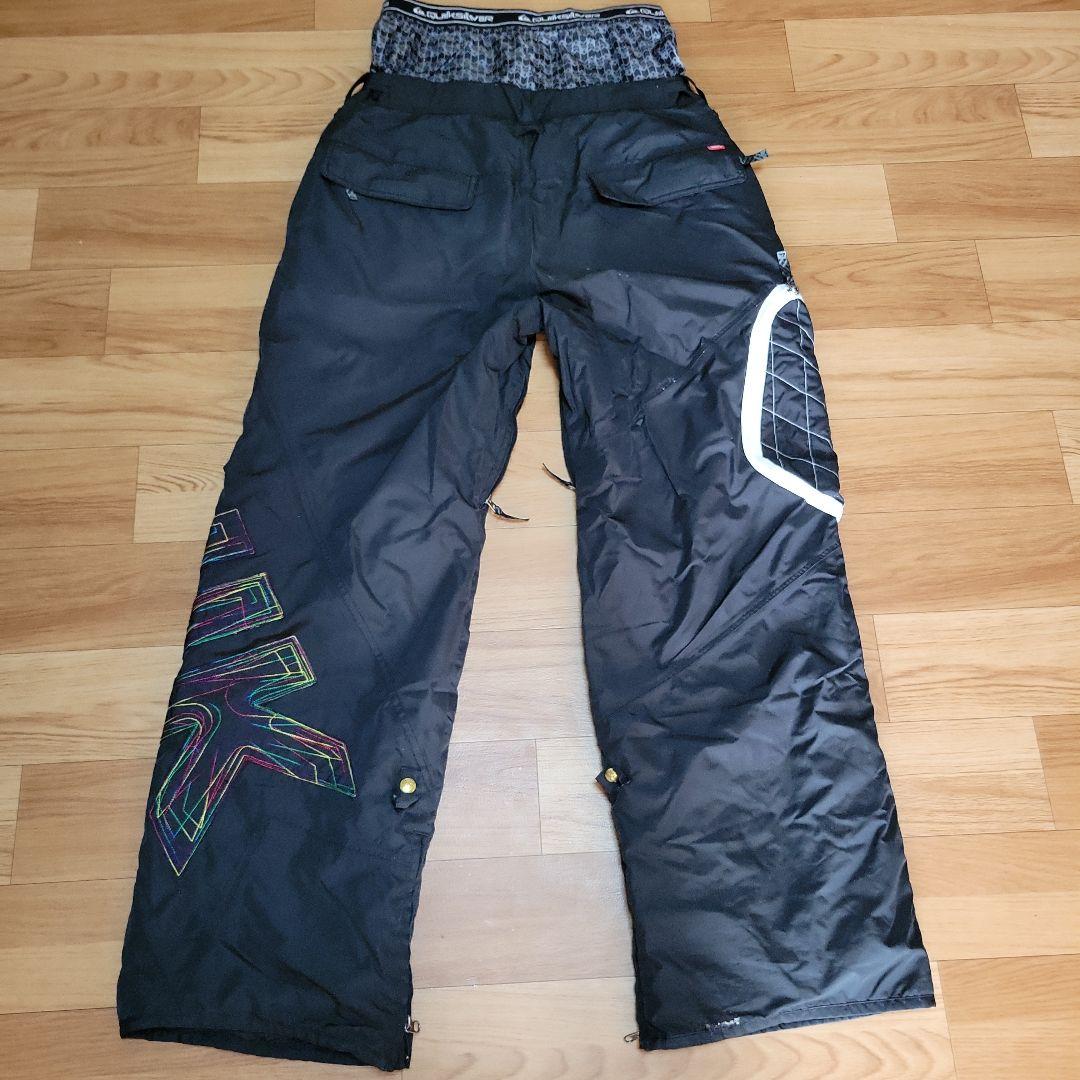 Quicksilver スノーウェア 上下 。 ミズノ グローブお付けします。