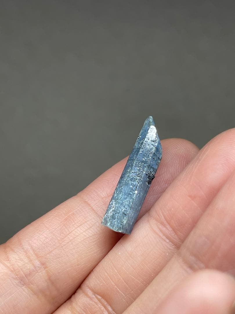 天然アクアマリン　ベトナム産　313.85 ct