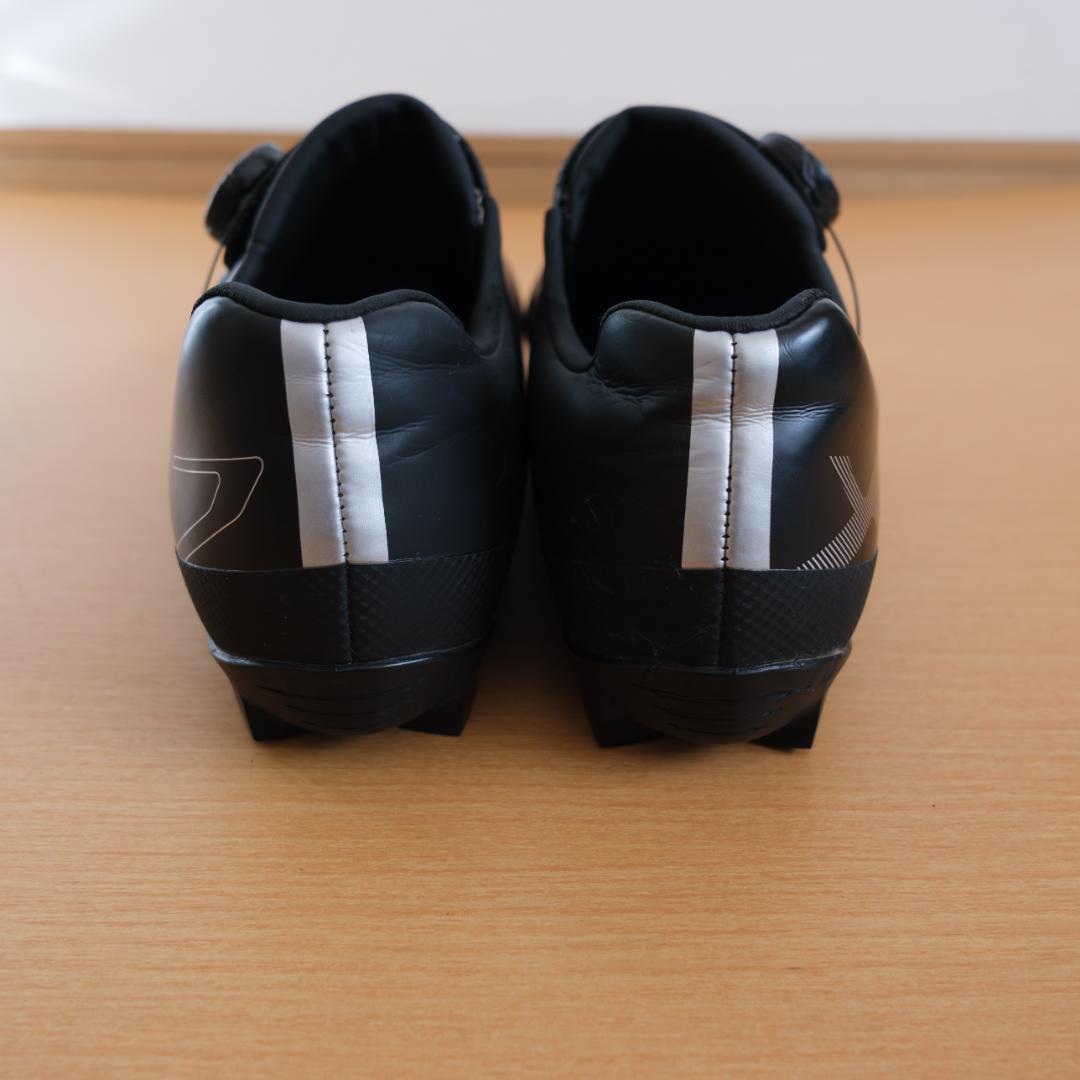 SHIMANO XC7 ビンディングシューズ （42E、26.5cm）