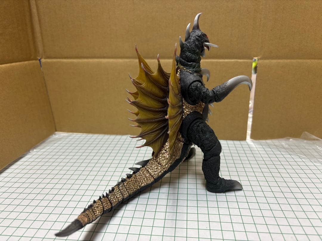 モンスターアーツ　ゴジラ怪獣 ガイガン