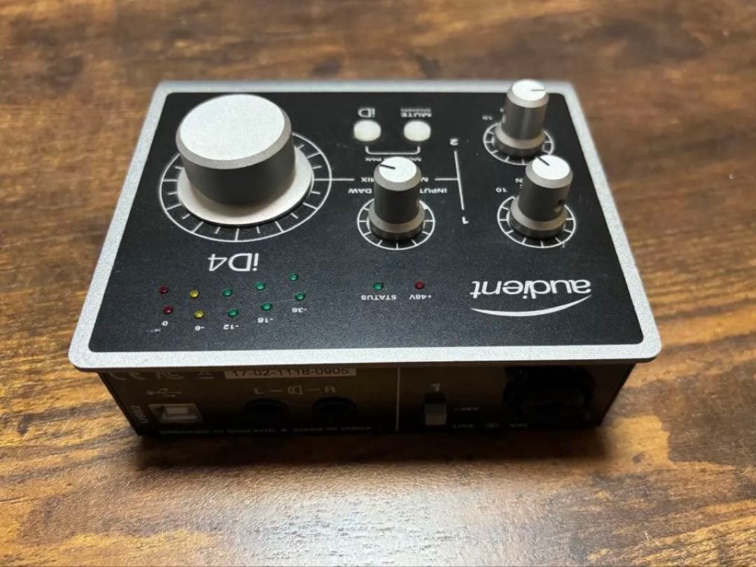 audient iD4 オーディオインターフェイス