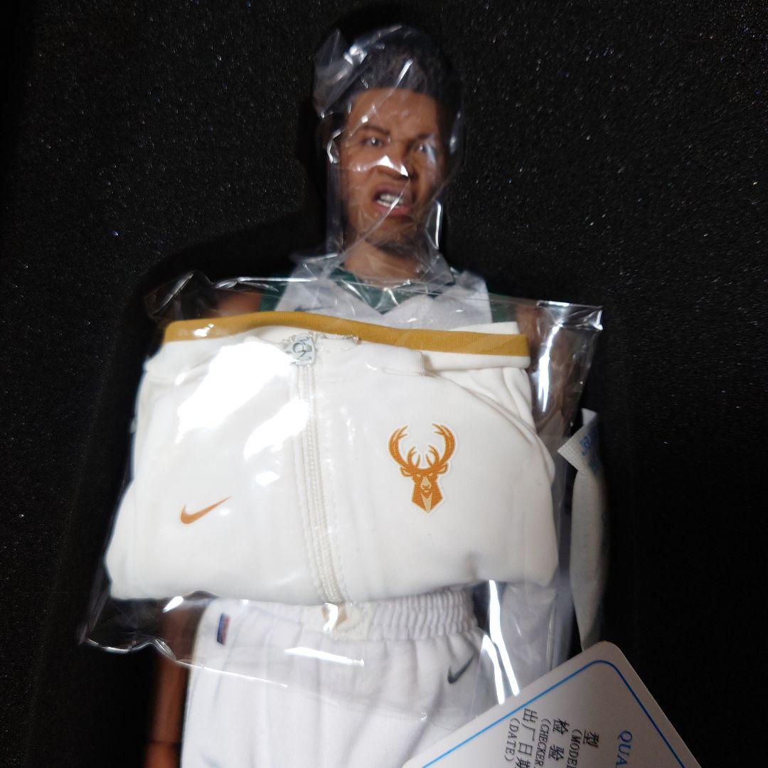 エンターベイ　1/6スケール　ヤニス・アデトクンボ