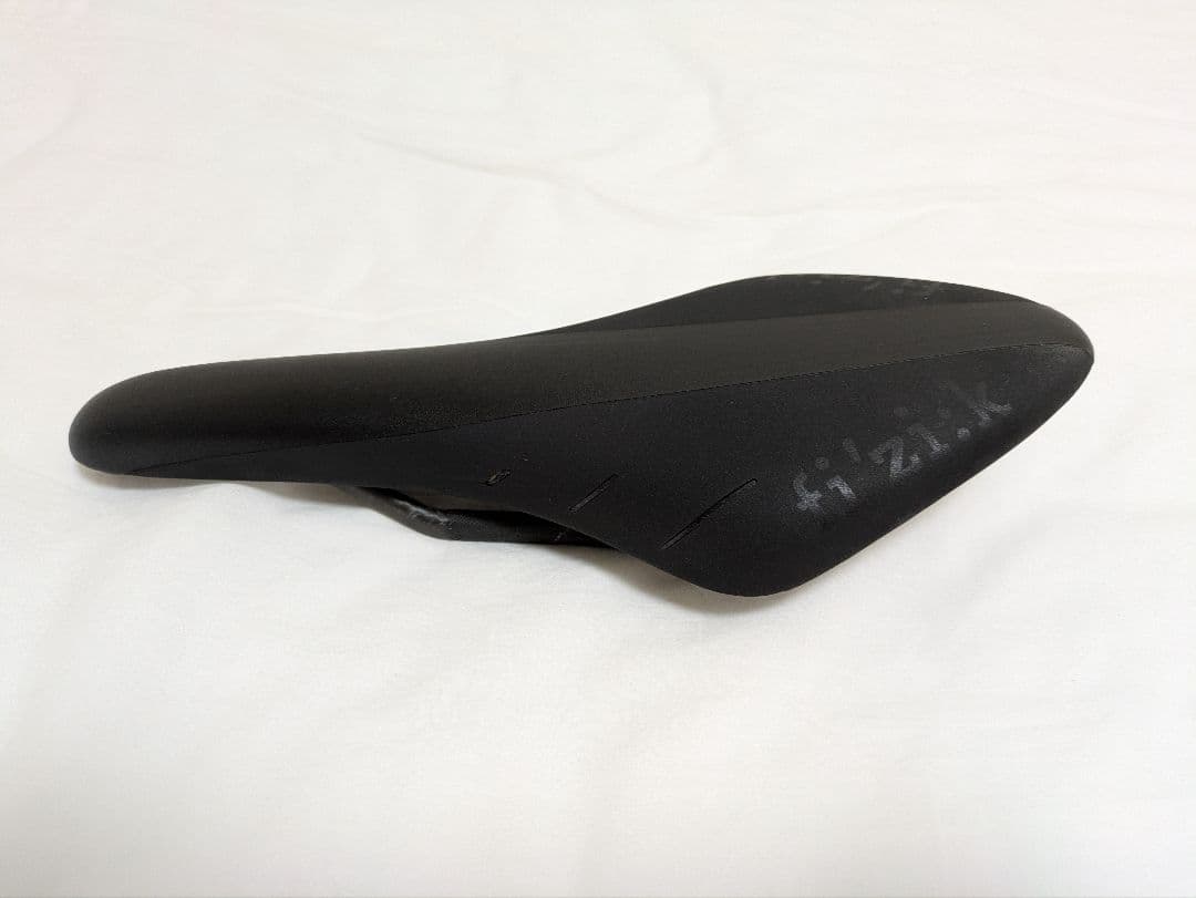 フィジーク　アリオネR1