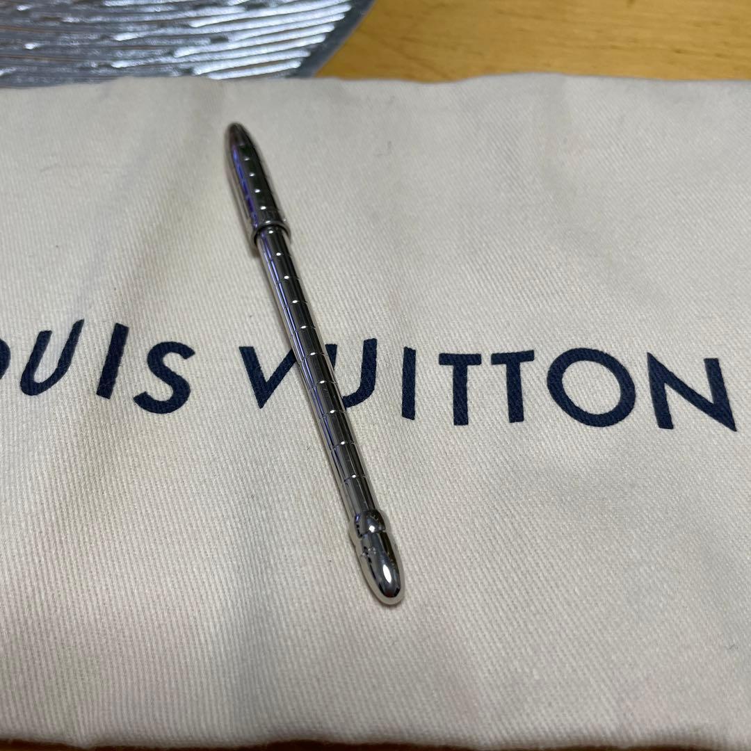 ヴイトンボールペン