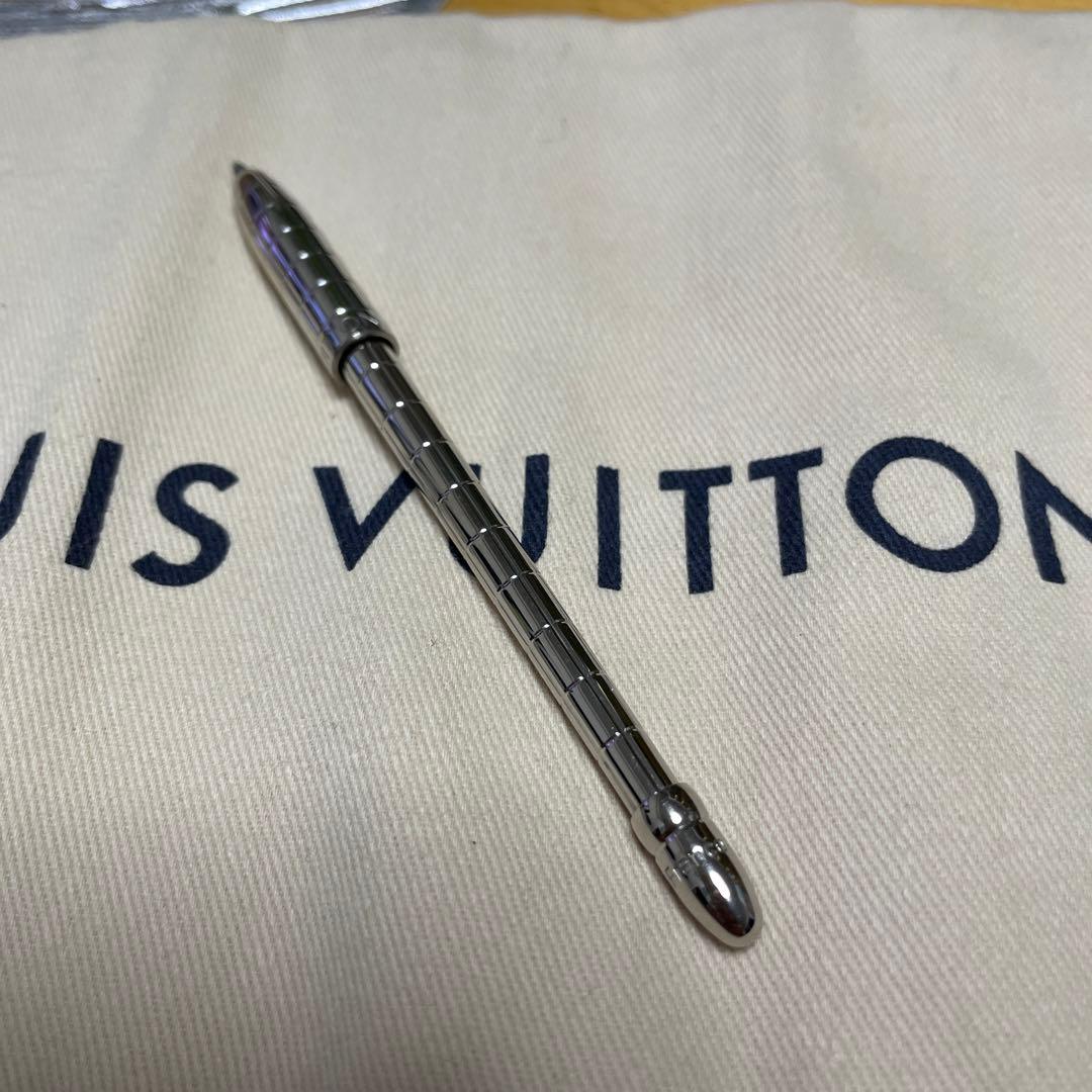 ヴイトンボールペン