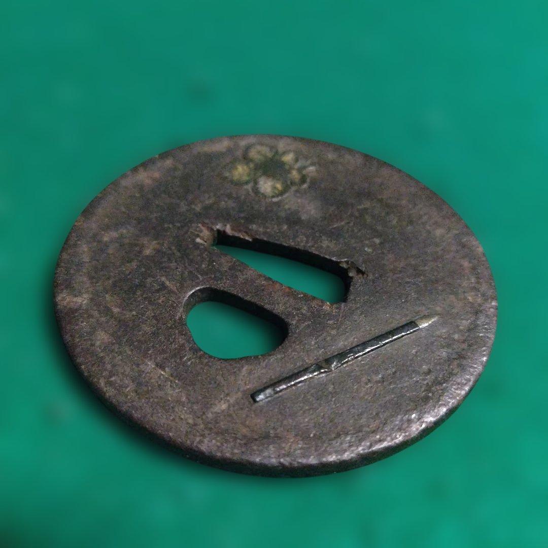 葉と花の装飾 鍔(つば) 鉄地