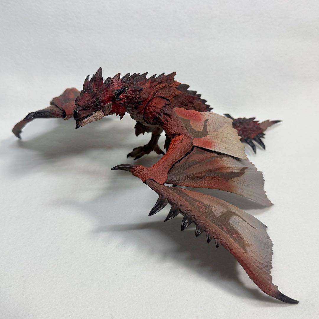 S.H.MonsterArts リオレウス　モンスターハンター　モンスターアーツ