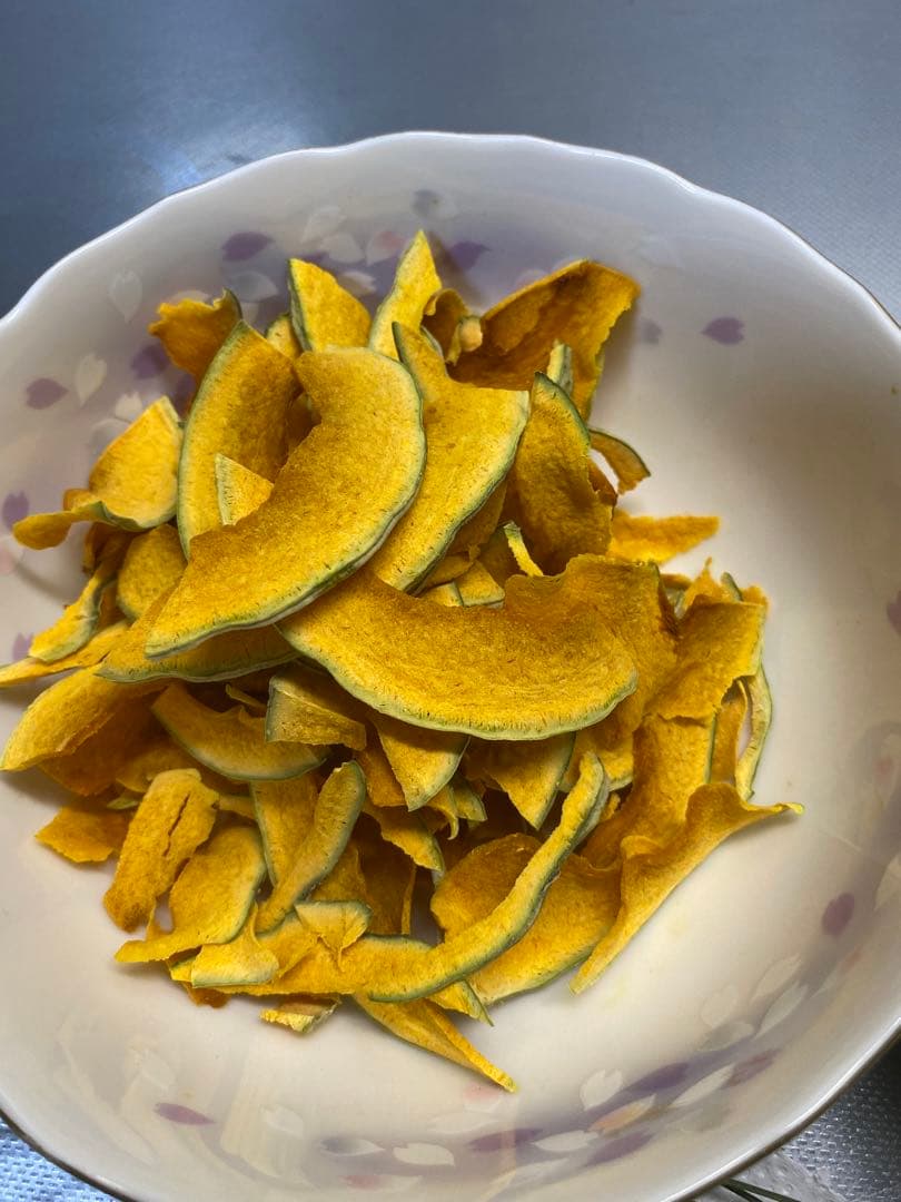 ￼ジャンボ松ぼっくり　その他