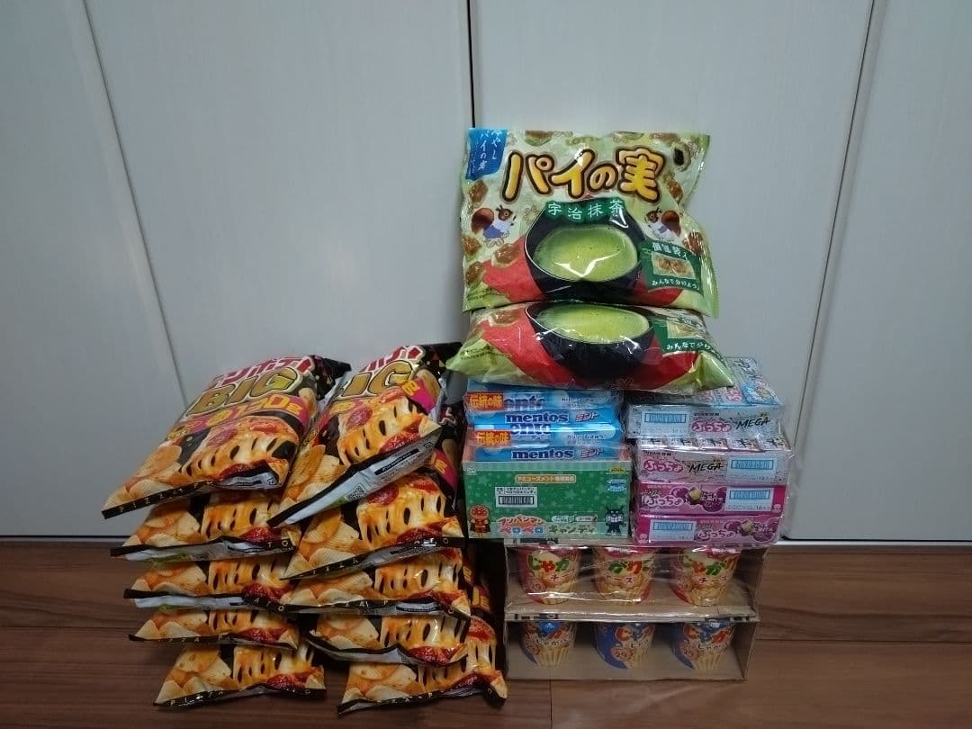 専用出品品ピザポテト＆ぷっちょ＆ピュアラルグミ＆ポイフル詰め合わせ