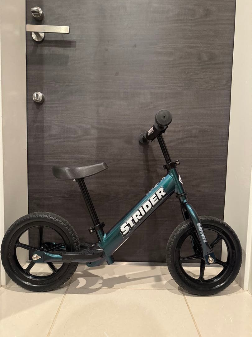 STRIDER Pro ストライダープロ 12インチ メタリックアクア