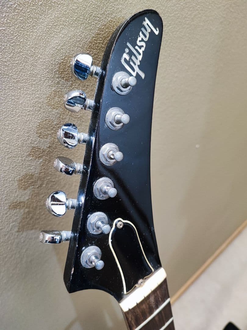 2006年製 Gibson EXPLORER 76/EB ハードケース付き