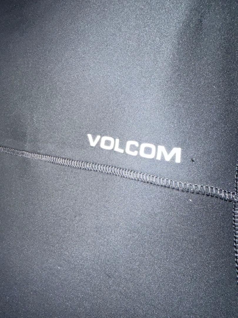 『VOLCOM/ボルコム』 Mサイズ ジャージフルウェットスーツ 3ミリ2ミリ