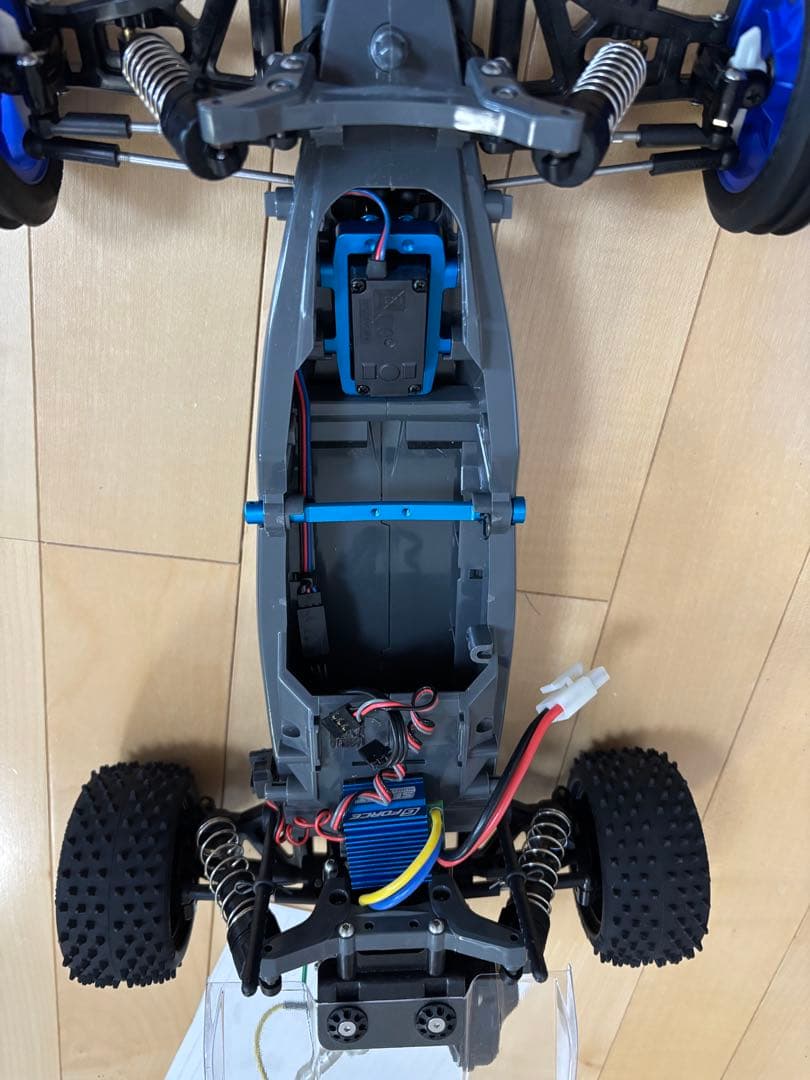 オフロードRCカー 青色 電子機器付き