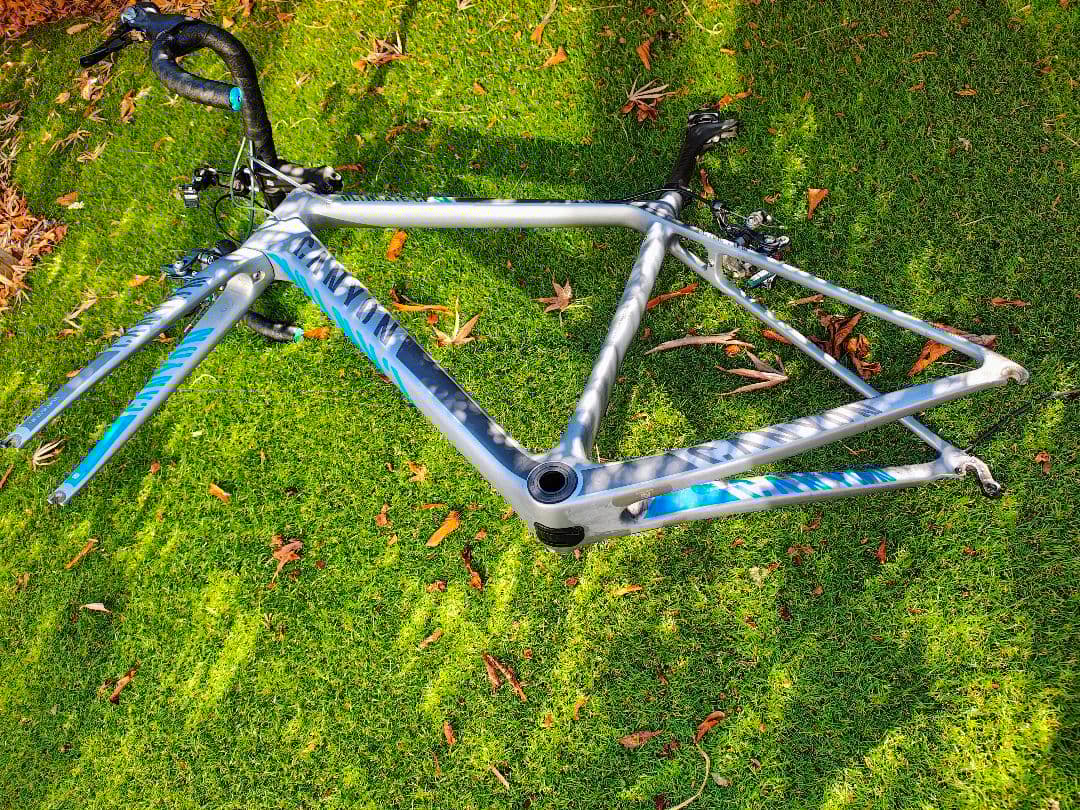 CANYON Ultimate CF SL F10フレーム ステム付属