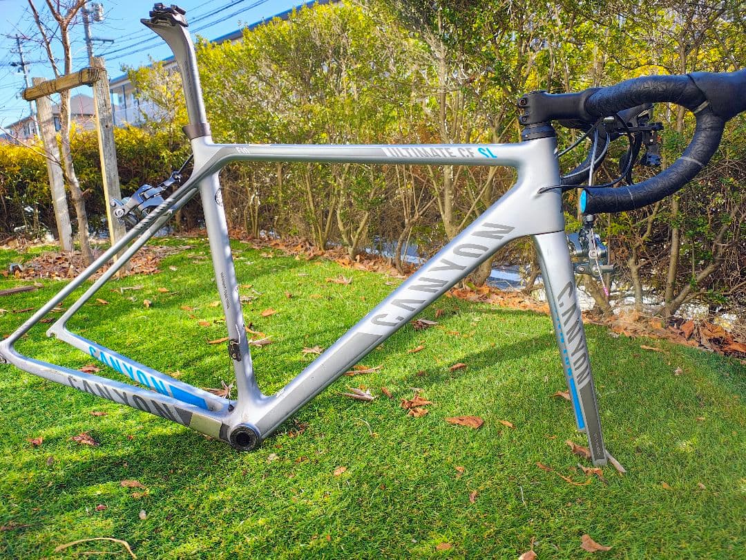 CANYON Ultimate CF SL F10フレーム ステム付属