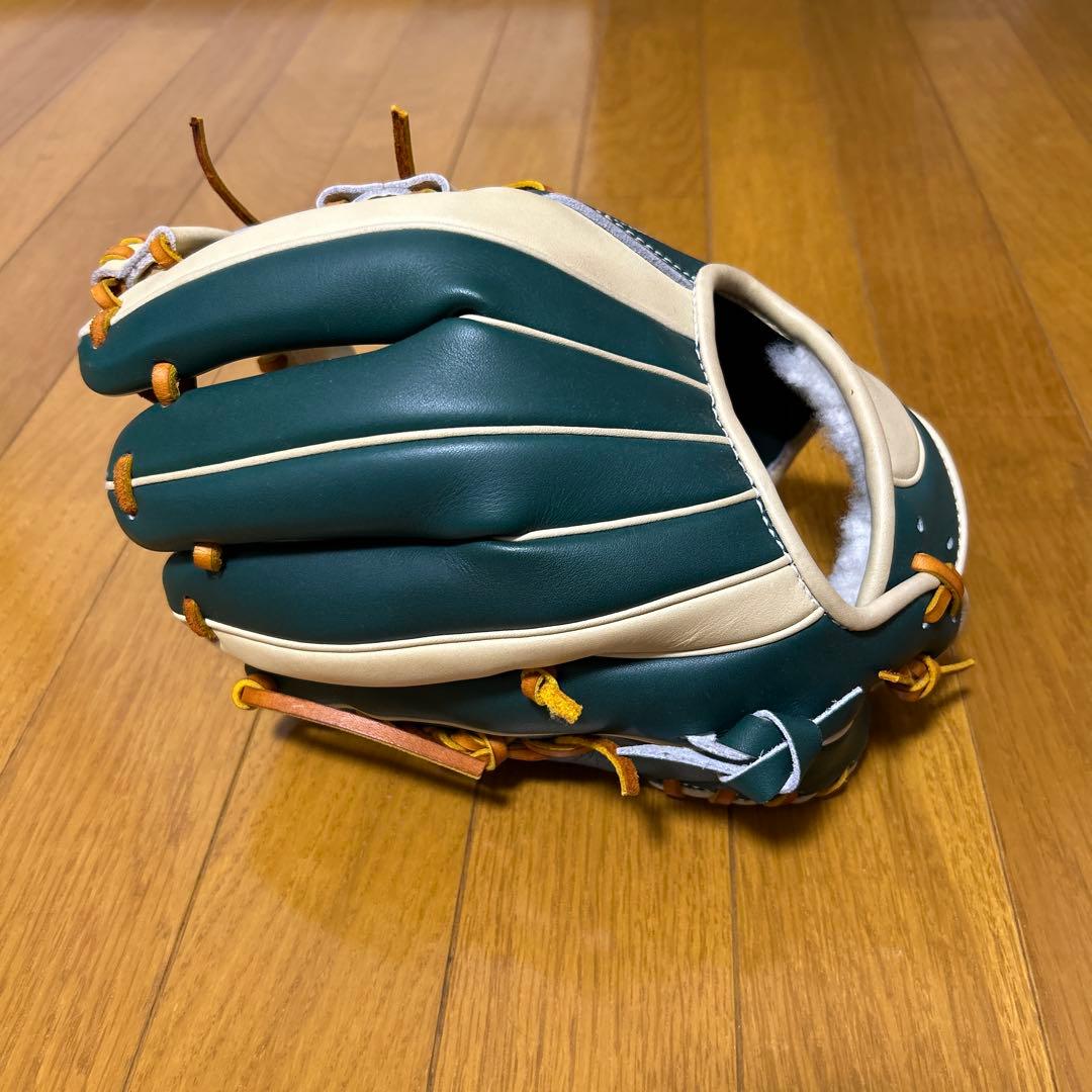 ZETT PROSTATUS 軟式グローブ ホワイト/ダークグリーン