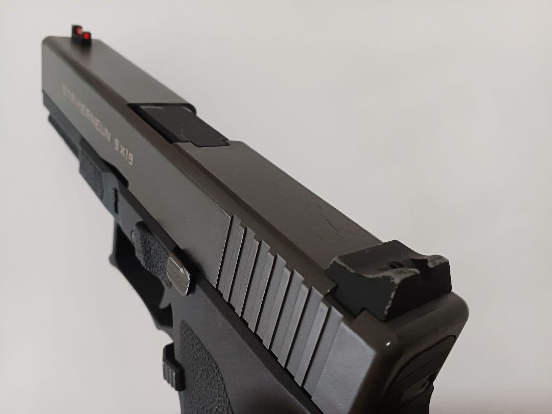 さ*ら様 carbon8　ストライカー9　CO2ガスガン