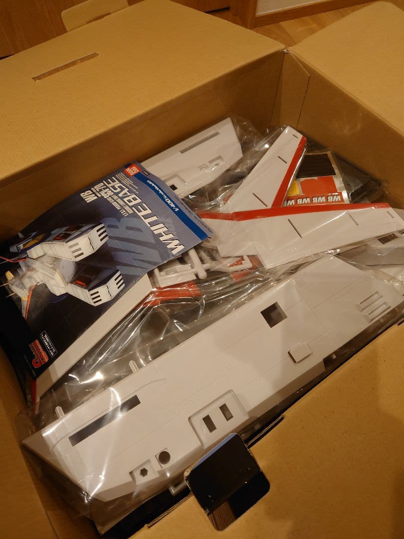 1/400 ホワイトベース　ガンダムコレクション の 豪華おまけ付き！