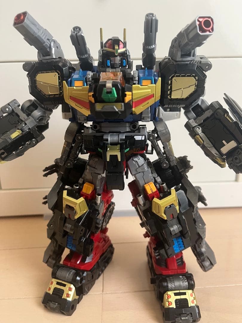 DA-92鎧装合体　パワードコンボイ ダイアクロン