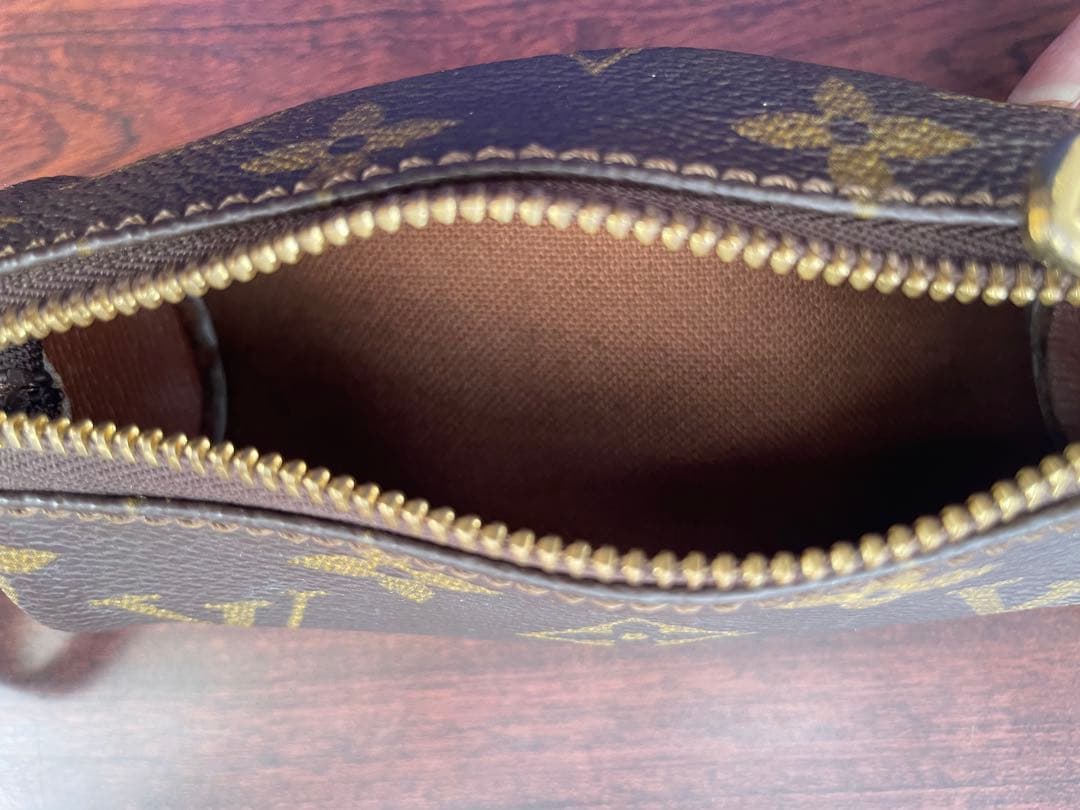 ルイ・ヴィトン モノグラム ゴルフボールケース