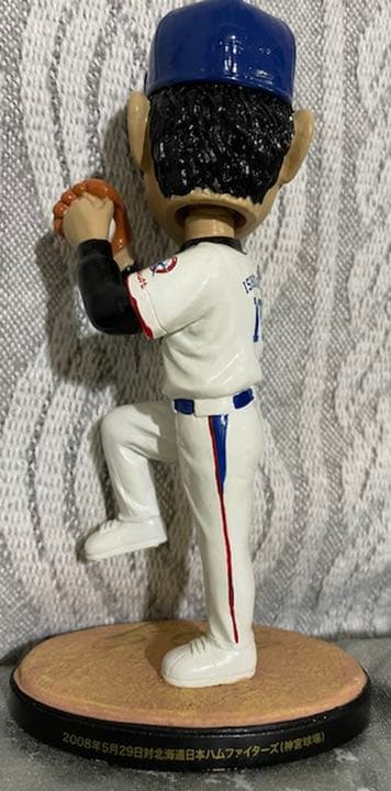 サイン入りスワローズ石川雅規投手1,000イニング達成記念ボブルヘッド人形