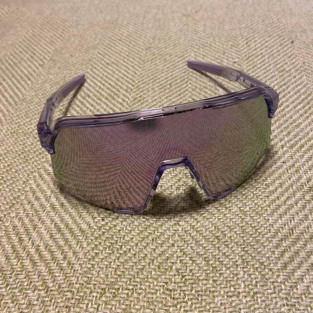 ワンハンドレッドサングラス　ラベンダー