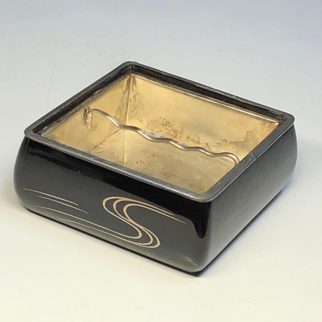 灰皿　木製漆器　金蒔絵