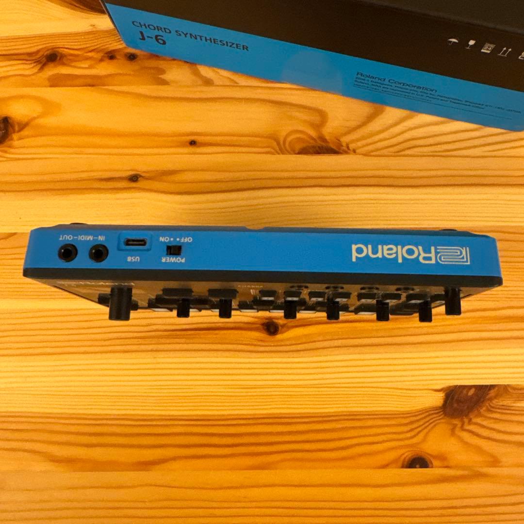 Roland J-6 コードシンセサイザー